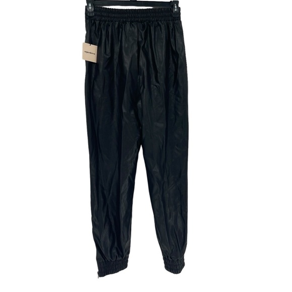 Superdown Women’s Faux Leather Pull On High Rise Joggers Size Large Black pants - Picture 1 of 11